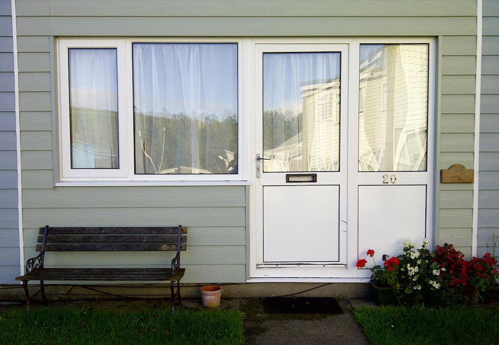 Freshwater Bay Holiday Cottages Пембрук Номер фото